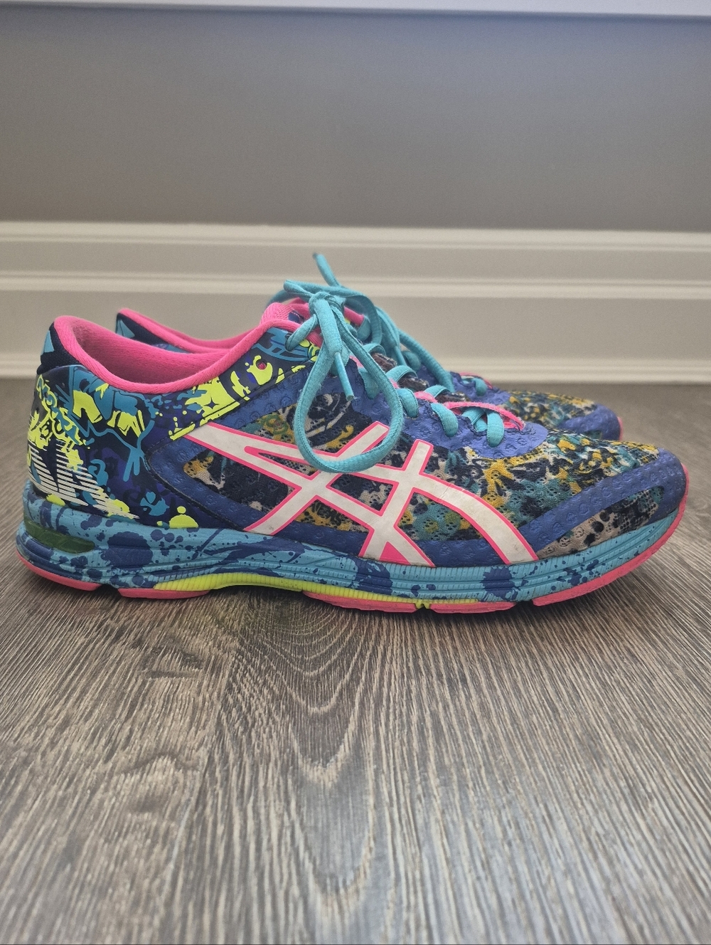 Asics Women's Noosa Gel Multicolor Graphic Running Sneakers - Pink & Teal Size 8